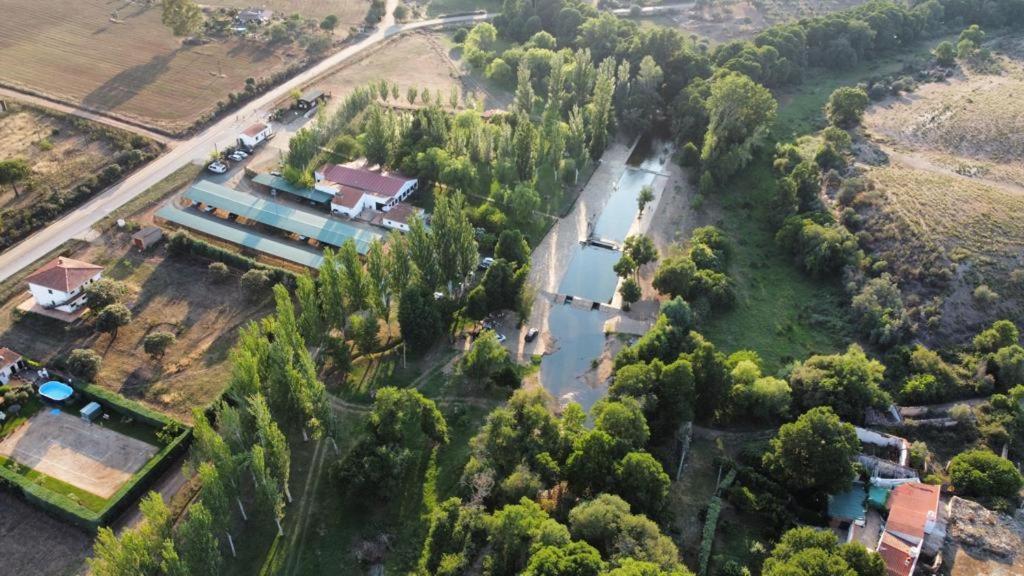 Alojamientos Rurales La Codosera Екстериор снимка